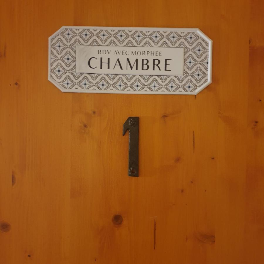 4 Safraniers Bed and Breakfast Sillans-la Cascade Rum bild
